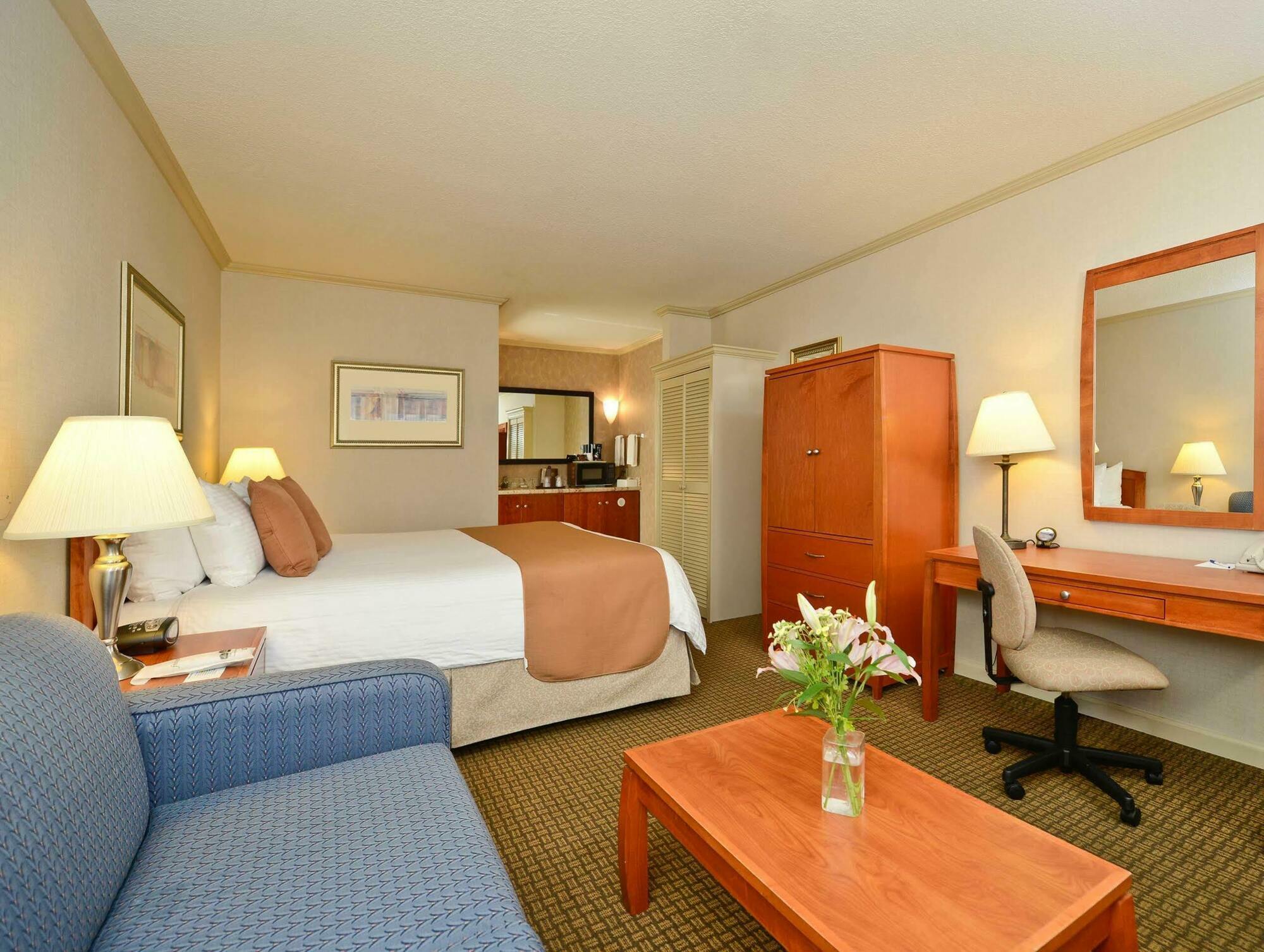 Surestay Plus Hotel By Best Western Mountain View Exterior photo